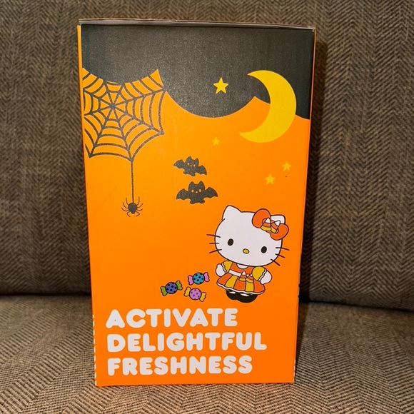 NWT Hello Kitty Ceramic Reed Diffuser, Diffuser Sticks /Oil, Halloween seasonal - Picture 2 of 7